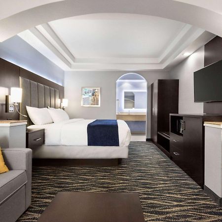 Days Inn & Suites By Wyndham Houston Hobby Airport Eksteriør bilde