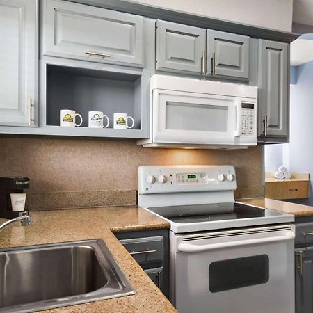 Days Inn & Suites By Wyndham Houston Hobby Airport Eksteriør bilde